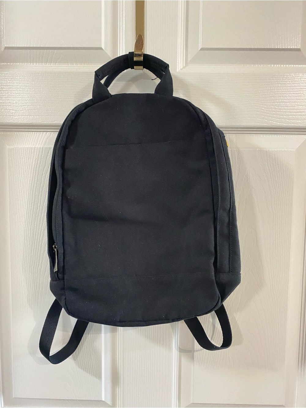 DAY OWL NWOT Slim Pro Backpack Black w/ light beige interior - Picture 3 of 8